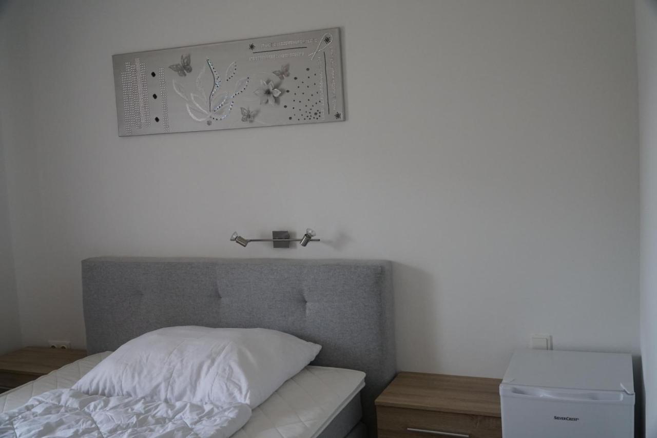 Pension-Ferienwohnung Rotar Faak am See Εξωτερικό φωτογραφία