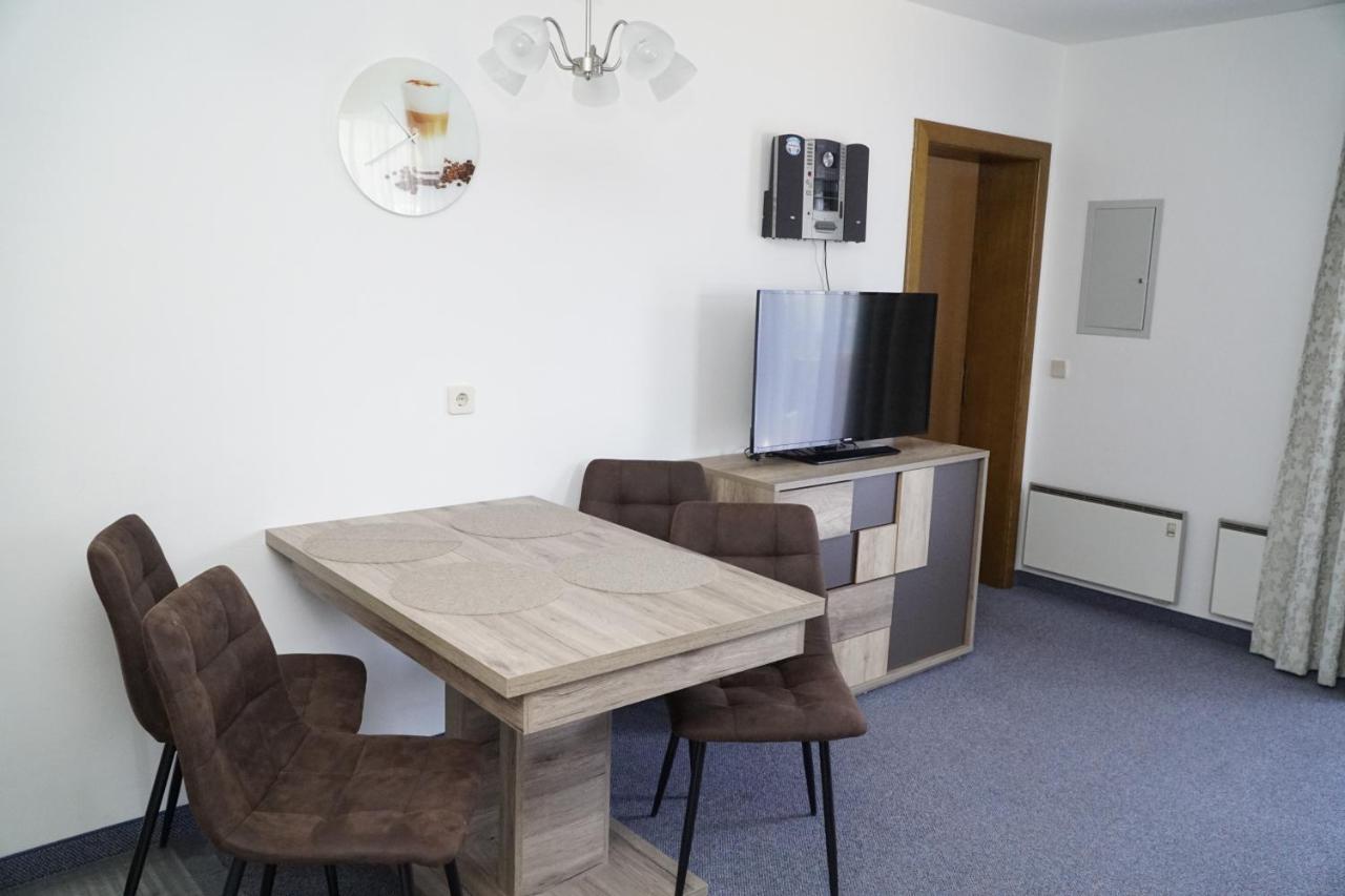 Pension-Ferienwohnung Rotar Faak am See Εξωτερικό φωτογραφία