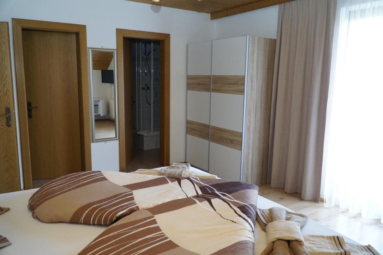 Pension-Ferienwohnung Rotar Faak am See Εξωτερικό φωτογραφία