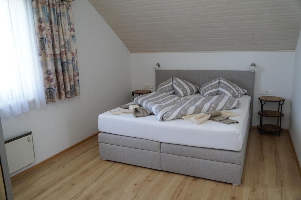 Pension-Ferienwohnung Rotar Faak am See Εξωτερικό φωτογραφία